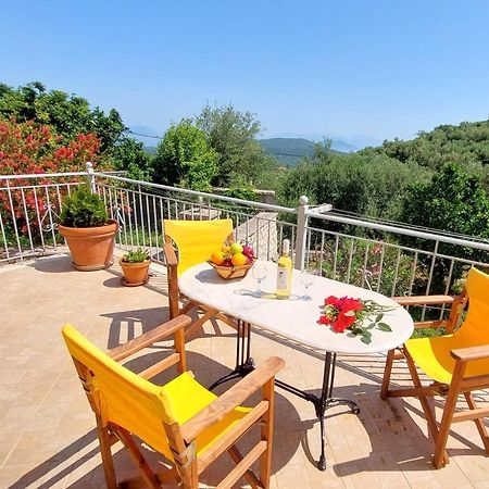 Euryclea Apartments Perachori Екстериор снимка
