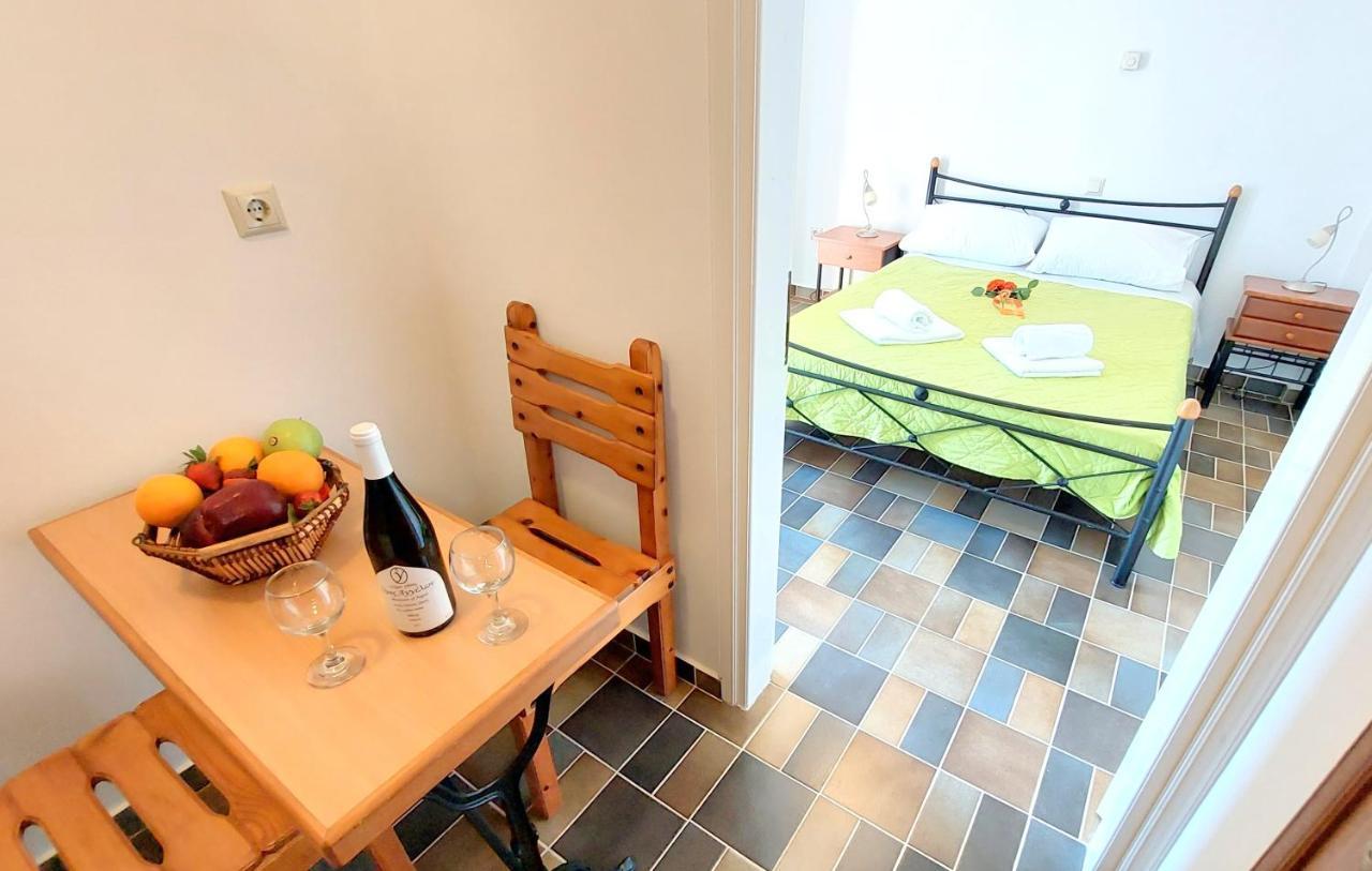 Euryclea Apartments Perachori Екстериор снимка